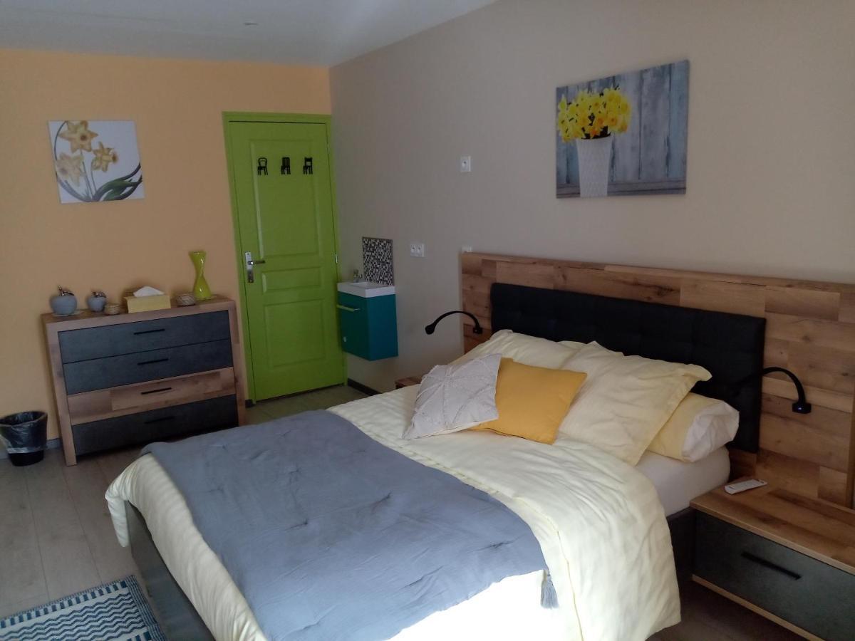 Jonquille Chic La Piccola Venezia Bed & Breakfast Vrécourt Dış mekan fotoğraf